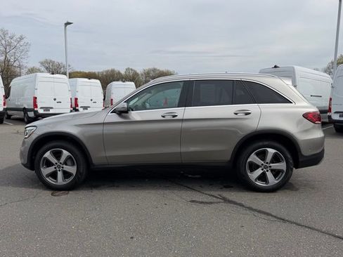 Certified 2022 Mercedes-Benz GLC 300 4MATIC image 4
