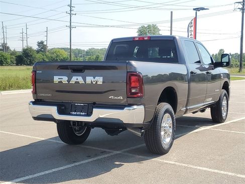 New 2025 RAM 2500 Big Horn image 4