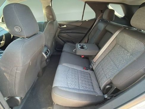 Used 2022 Chevrolet Equinox LT FWD image 20