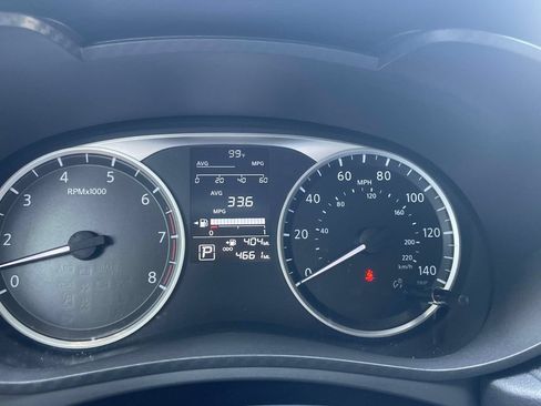 Used 2025 Nissan Versa S w/ Trunk Package FWD image 18