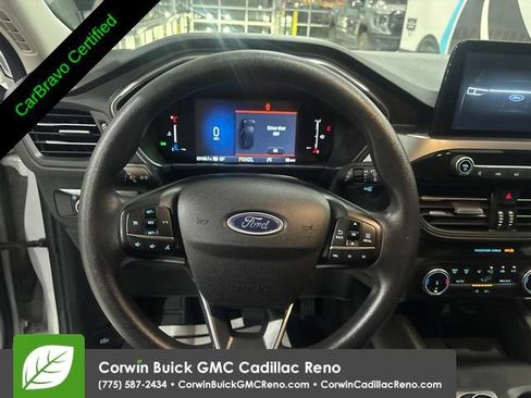 Used 2025 Ford Escape Active AWD/4WD image 16