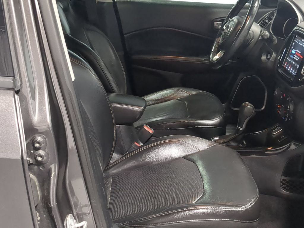 Used 2018 Jeep Compass Limited w/ Navigation Group FWD image 27