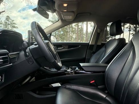 Certified 2023 Lincoln Nautilus Standard w/ Premium Package image 18