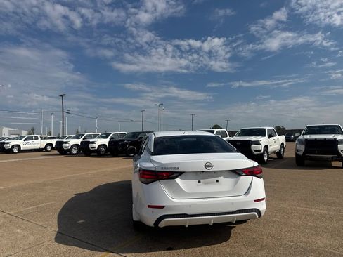 Certified 2025 Nissan Sentra SV w/ All-Weather Package FWD image 18