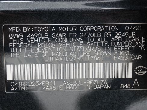 Used 2021 Lexus IS 300 w/ Accessory Package 2 RWD image 31
