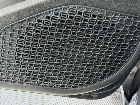 Used 2025 Toyota Tacoma TRD Sport image 19