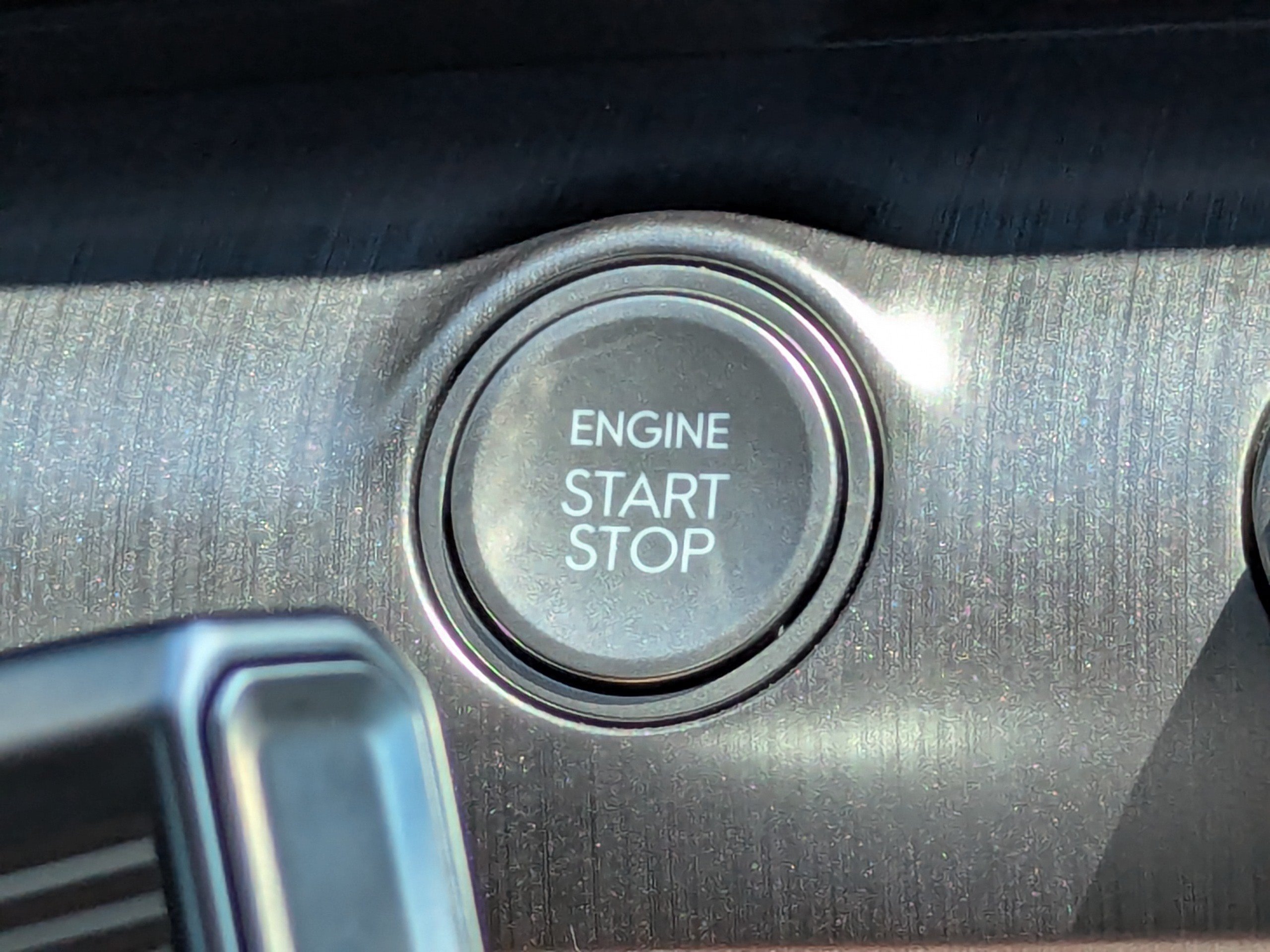 Used 2025 Hyundai Kona SEL FWD image 32