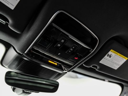 Used 2024 Land Rover Range Rover Sport Dynamic SE AWD/4WD image 38