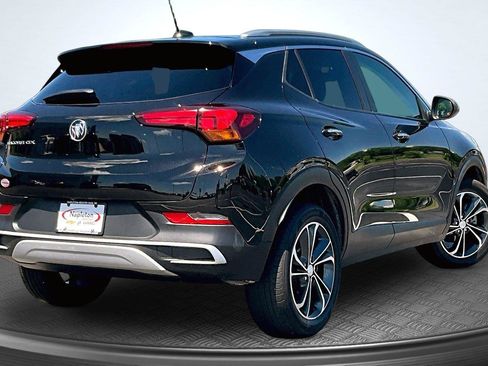 Used 2021 Buick Encore GX Select FWD image 2