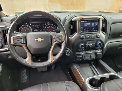 Used 2022 Chevrolet Silverado 1500 High Country w/ Safety Package II image 17
