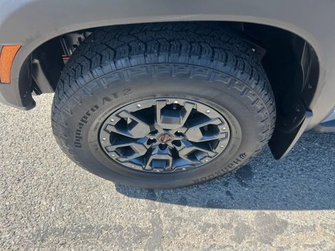 Certified 2023 Nissan Frontier PRO-4X w/ Pro-4X Premium Package AWD/4WD image 10