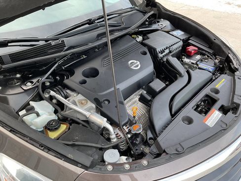 Used 2015 Nissan Altima 2.5 SV w/ Convenience Package image 46