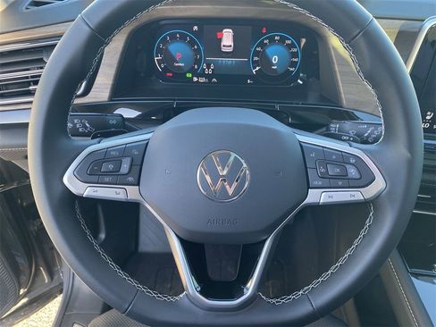 New 2026 Volkswagen Atlas SE image 19