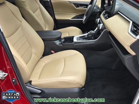 Used 2023 Toyota RAV4 XLE Premium FWD image 19