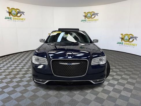Used 2017 Chrysler 300 C w/ Safetytec Plus Group image 3