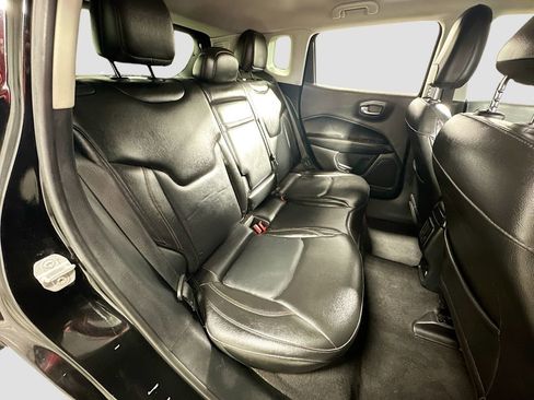 Used 2018 Jeep Compass Limited AWD/4WD image 28