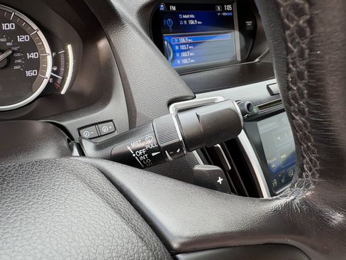 Used 2015 Acura TLX image 39