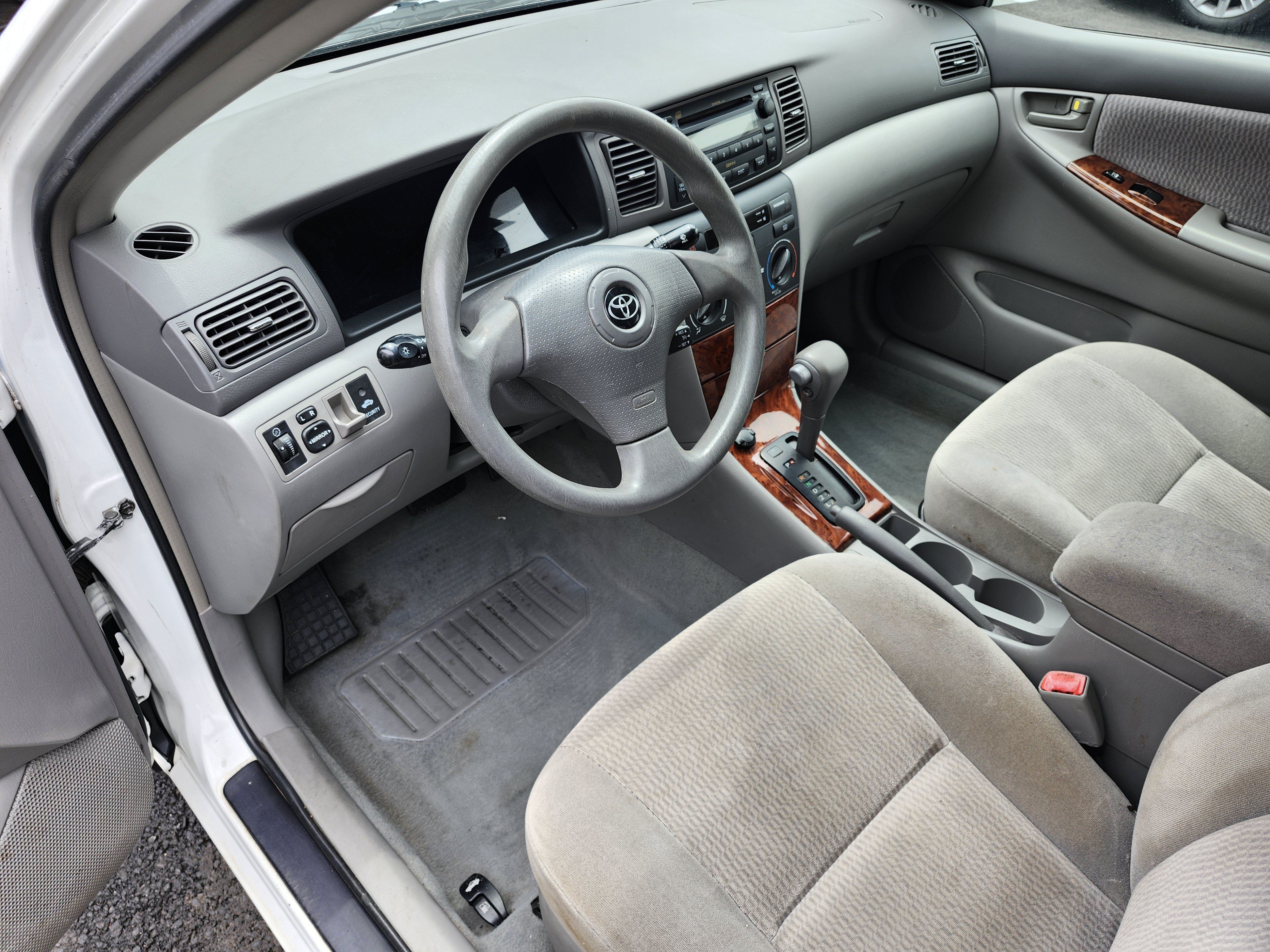 Used 2006 Toyota Corolla FWD image 4
