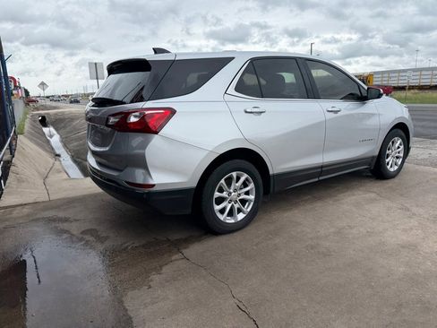 Used 2018 Chevrolet Equinox LT FWD image 17