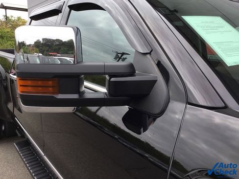 Used 2016 Chevrolet Silverado 3500 High Country w/ Duramax Plus Package image 21