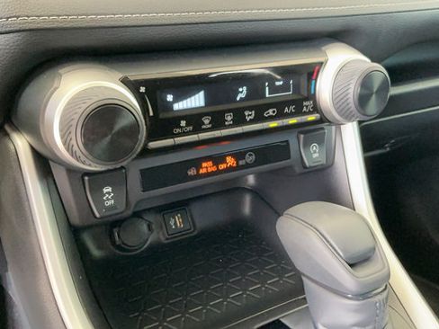 Used 2025 Toyota RAV4 LE FWD image 17