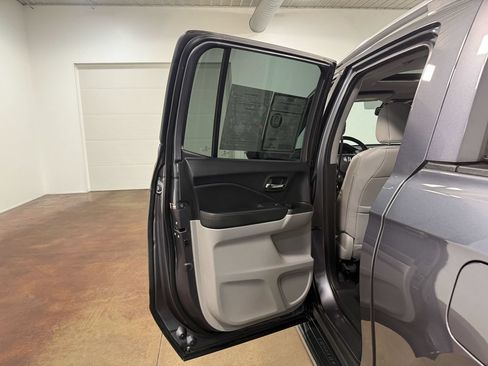 Used 2019 Honda Ridgeline RTL-E image 48