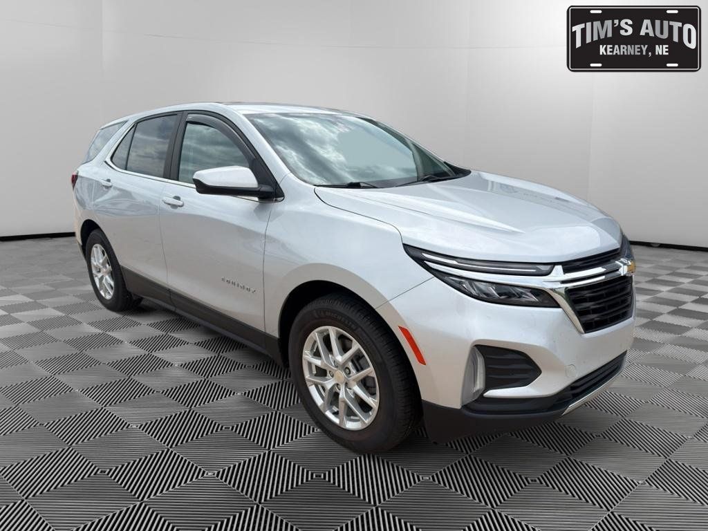 Used 2022 Chevrolet Equinox LT FWD image 1