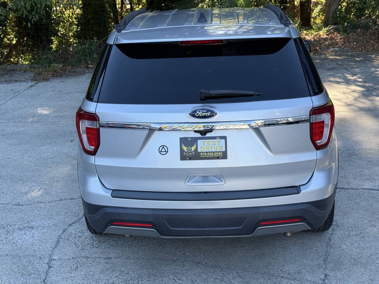 Used 2018 Ford Explorer FWD image 8