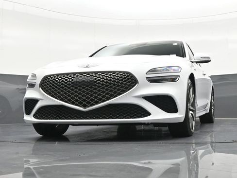 Used 2023 Genesis G70 2.0T RWD image 35