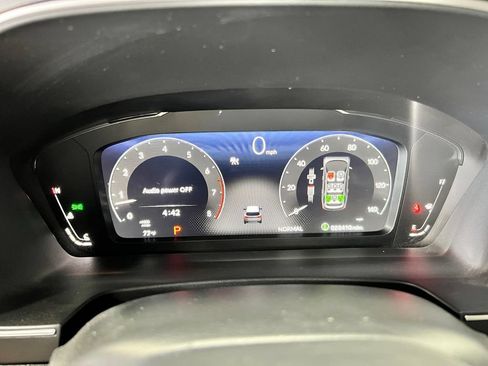 Used 2025 Honda Pilot Black Edition image 28