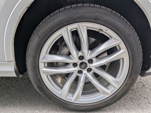 Certified 2025 Audi Q7 2.0T Premium w/ Convenience Plus Package image 31