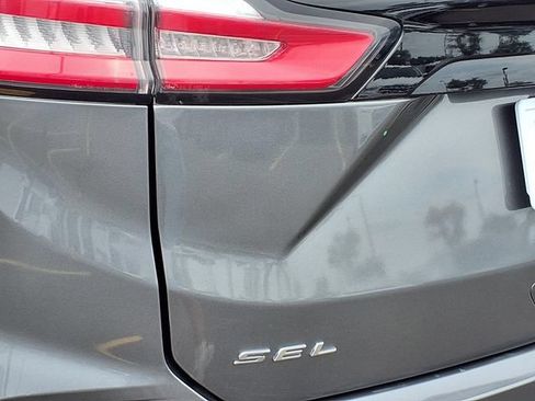 Used 2024 Ford Edge SEL AWD/4WD image 25