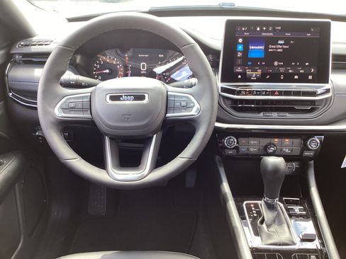 New 2026 Jeep Compass Latitude AWD/4WD image 14