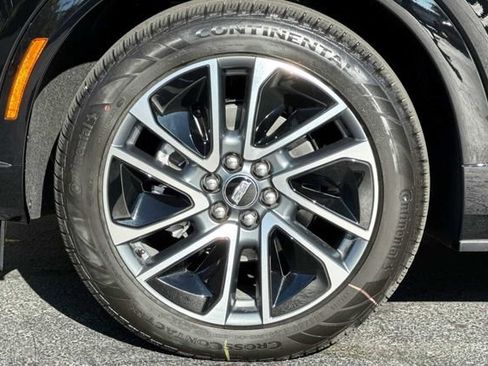 New 2026 Cadillac Optiq Sport 1 w/ LPO, Floor Liner Package image 25