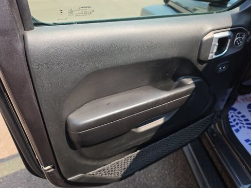 Used 2021 Jeep Wrangler Unlimited Sport AWD/4WD image 10
