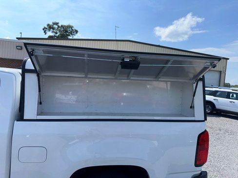 Used 2022 Chevrolet Colorado LT w/ Safety Package RWD image 16