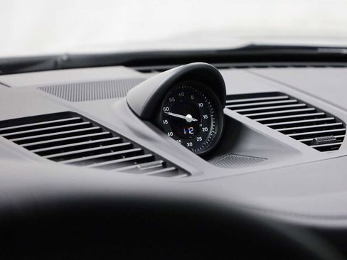 Certified 2025 Porsche 911 Carrera image 19