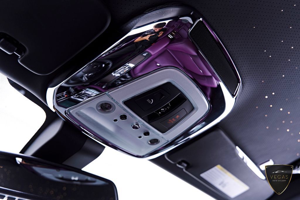Used 2017 Rolls-Royce Wraith RWD image 84