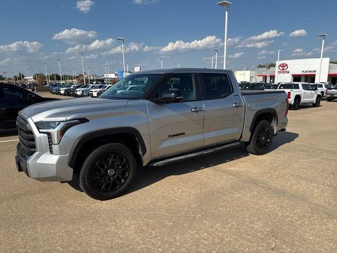 Used 2024 Toyota Tundra Limited AWD/4WD image 2