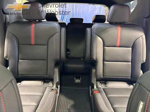 New 2026 Chevrolet Traverse RS w/ LPO, Floor Liner Package image 29