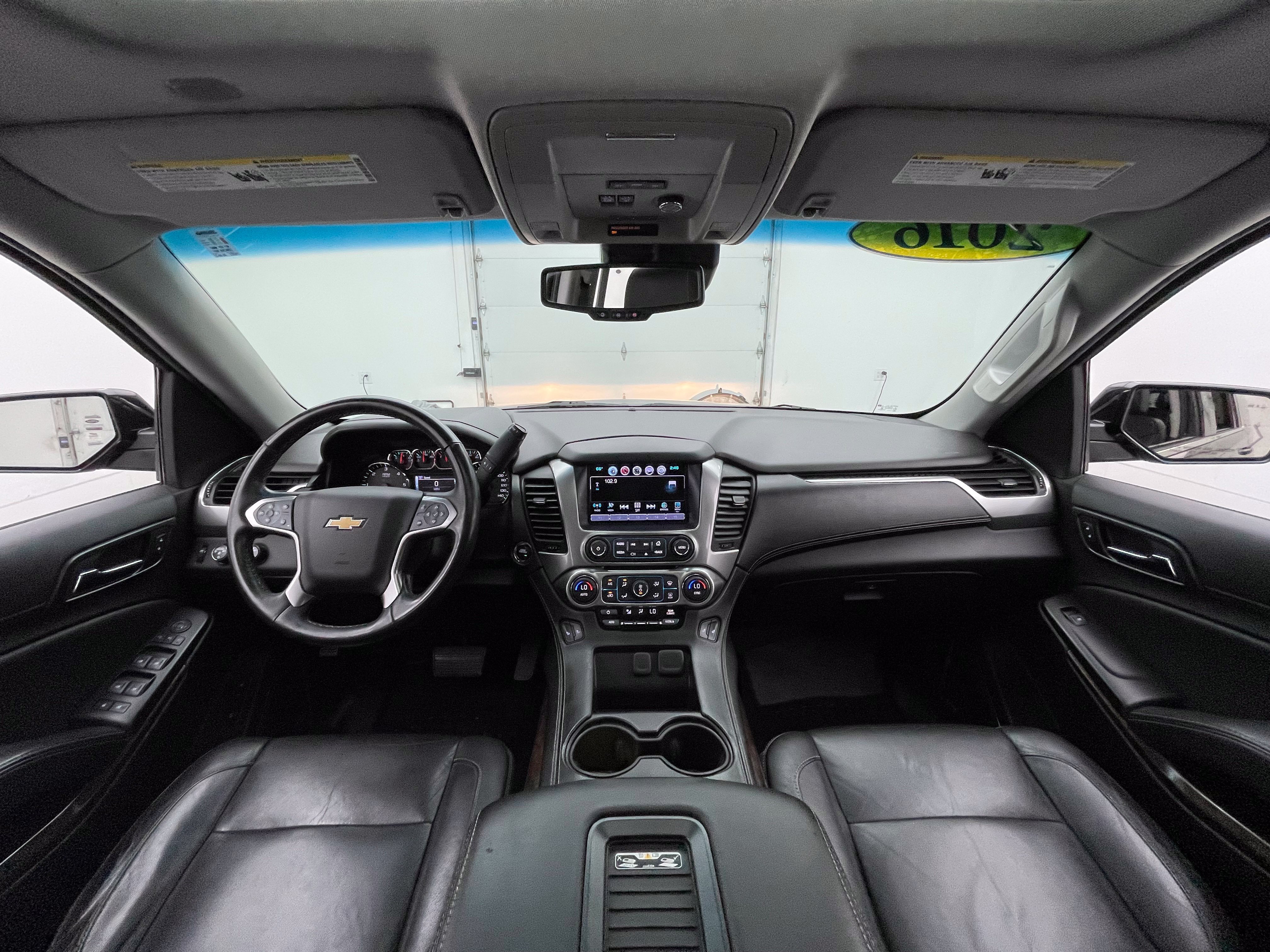 Used 2016 Chevrolet Tahoe LT w/ Luxury Package AWD/4WD image 3