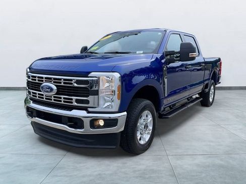 Certified 2026 Ford F250 XLT AWD/4WD image 3