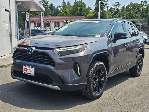 Certified 2022 Toyota RAV4 XSE AWD/4WD image 3