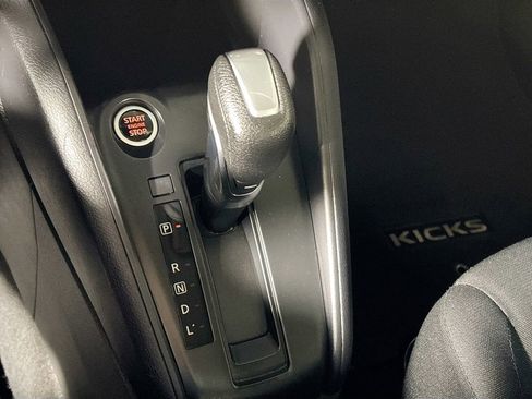 Used 2024 Nissan Kicks S image 17