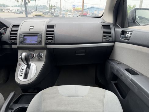Used 2012 Nissan Sentra 2.0 SR w/ Special Edition Pkg FWD image 20
