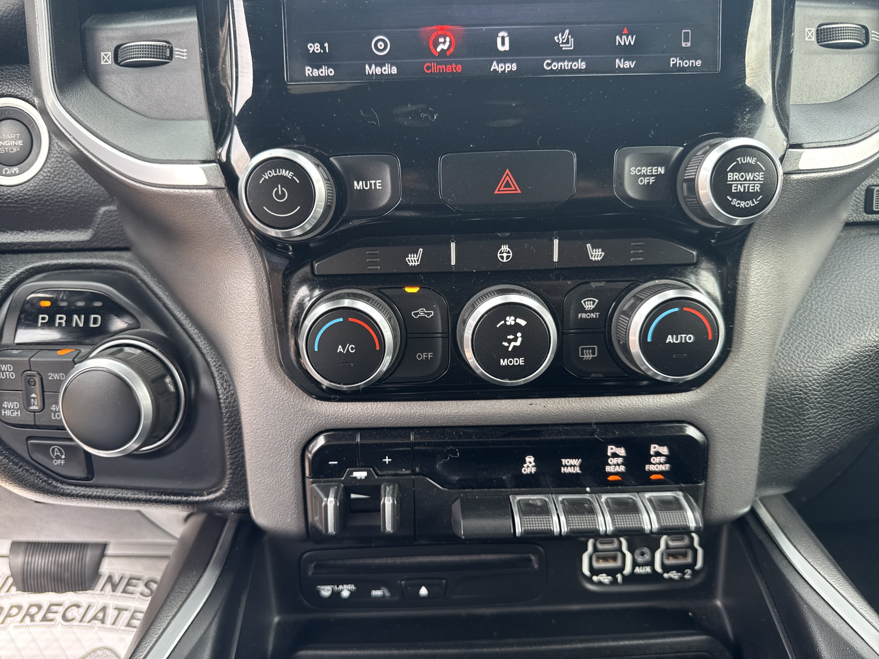 Used 2019 RAM 1500 Big Horn AWD/4WD image 17