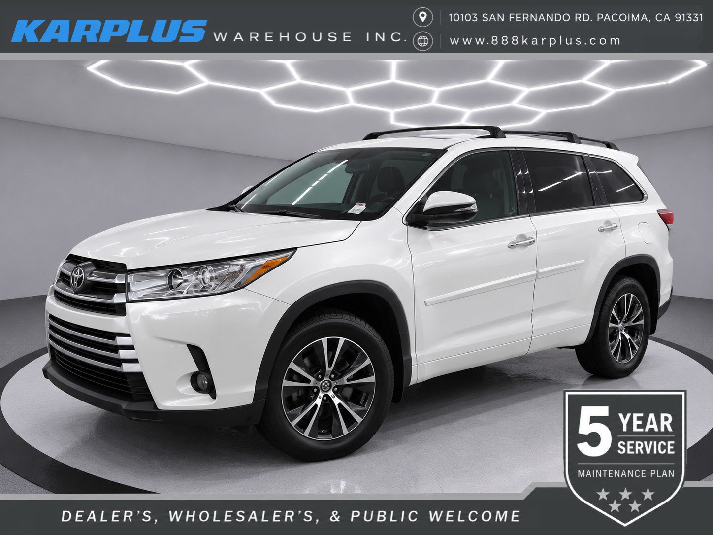 Used 2018 Toyota Highlander Plus w/ Protection Package #3 FWD image 1