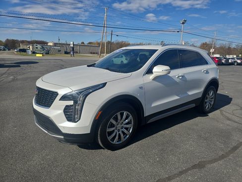 Used 2022 Cadillac XT4 Premium Luxury w/ Cold Weather Package image 2