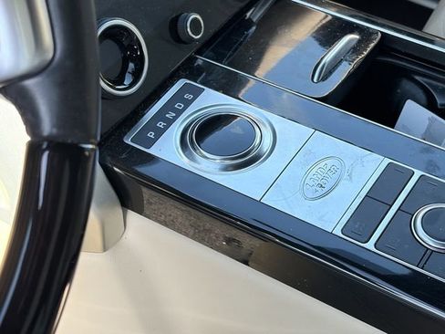 Used 2019 Land Rover Range Rover HSE AWD/4WD image 7