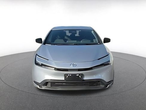 Used 2025 Toyota Prius LE image 4